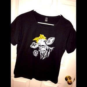 Women’s shirt - size medium